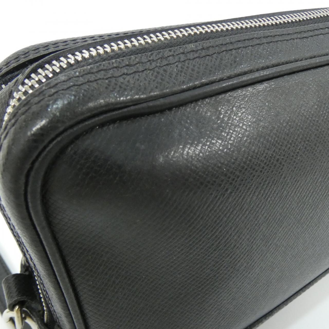 ルイヴィトン タイガ パヴェル M31142 セカンドバッグ