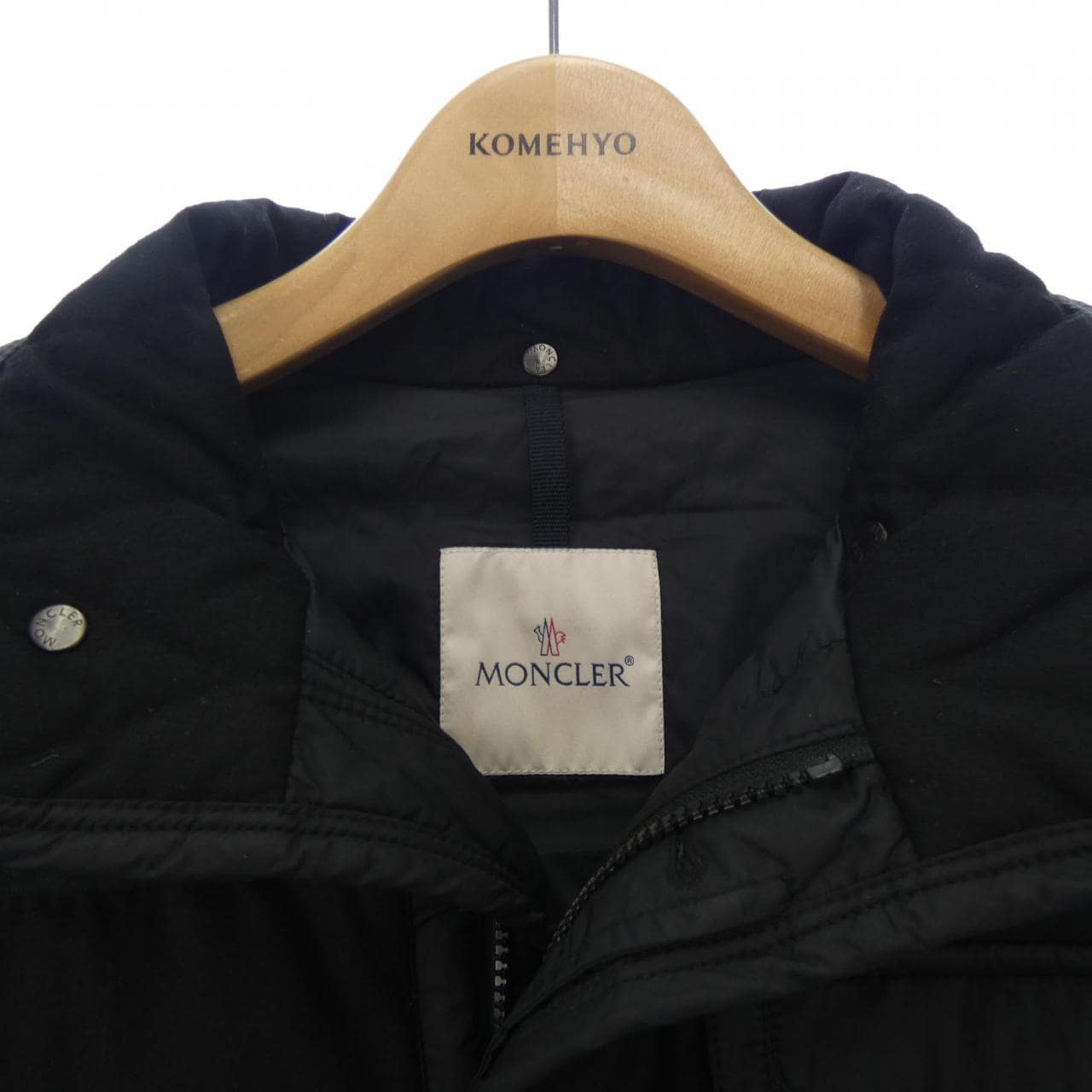 MONCLER蒙克勒羽绒服