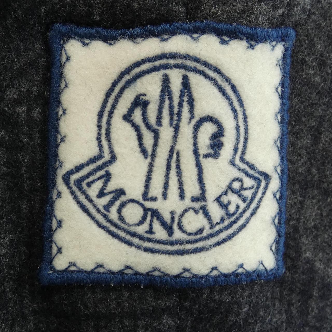 モンクレールガムブルー MONCLER GAMMEBLEU 23911002500 パンツ