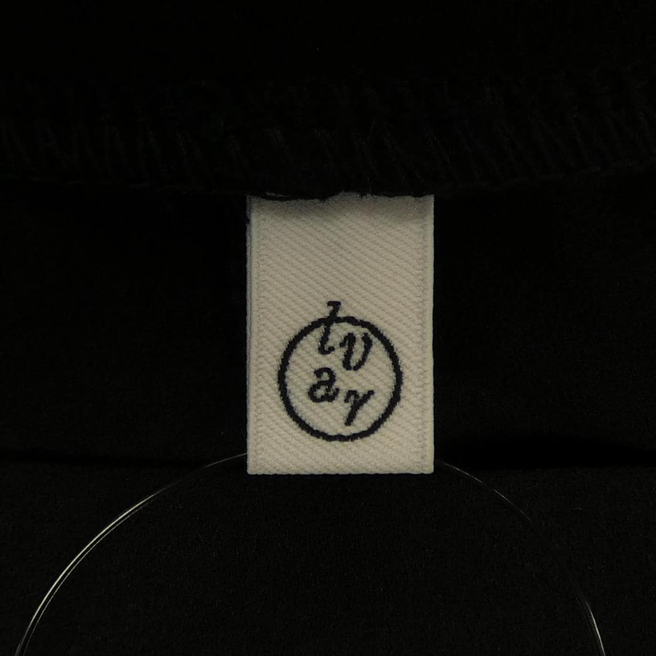 ビアズリー BEARDSLEY トップス