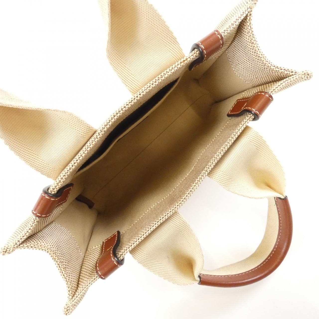 クロエ ウッディ スモール トート CHC21US385 E66 バッグ