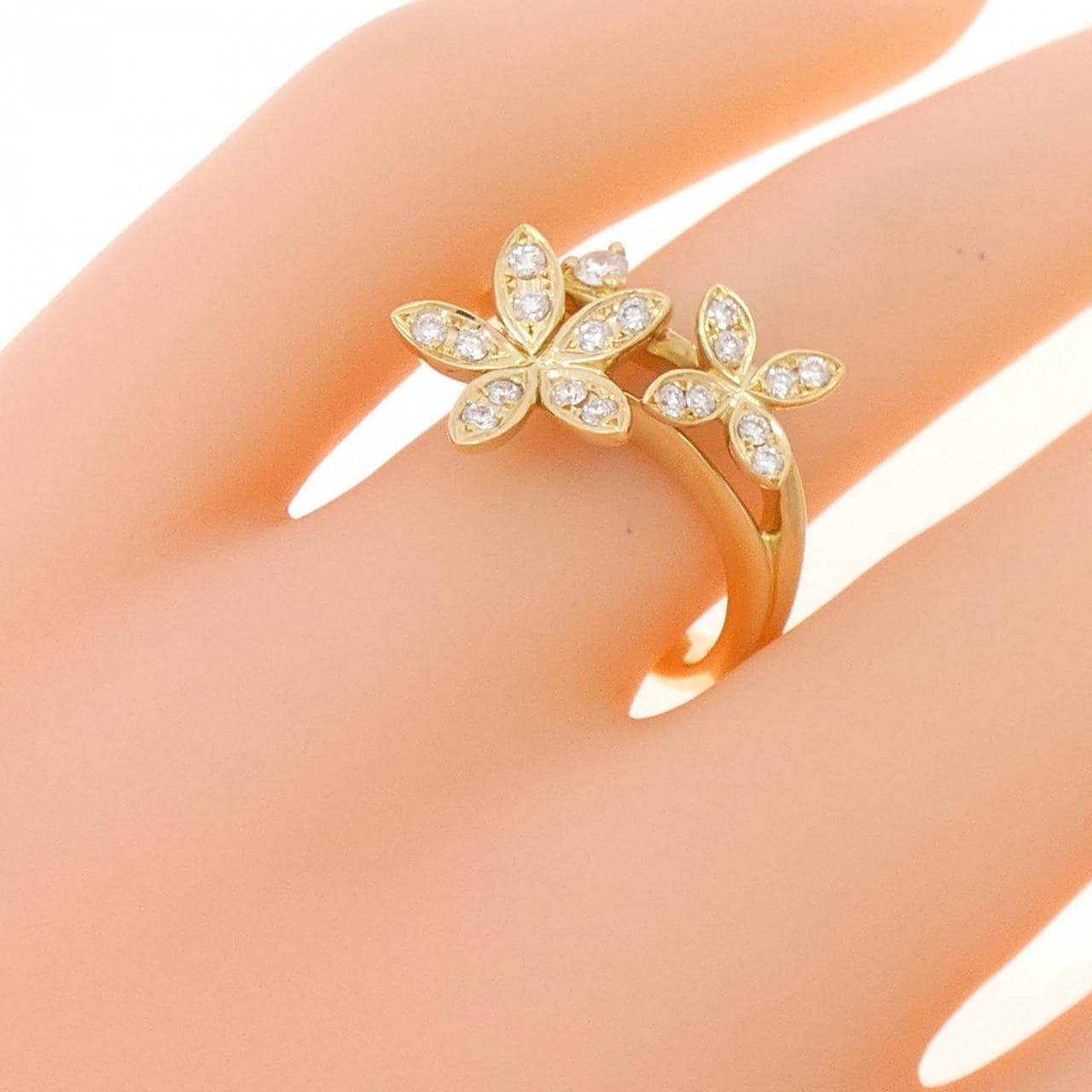750YG フラワー ダイヤモンド リング 0.25CT