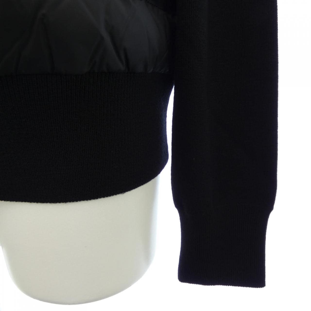 【新品】モンクレール MONCLER 20939B51000 ダウンジャケット