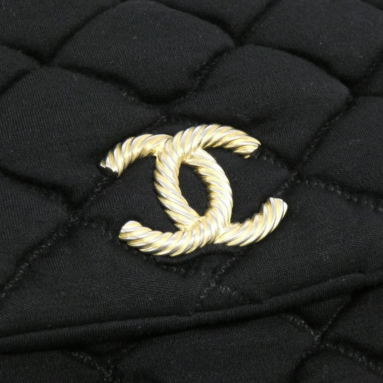 シャネル バブルキルト ライン ショルダーバッグ