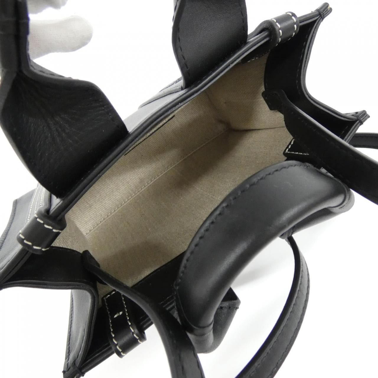 【新品】クロエ ウッディ ミニ トート CHC23SP237 I60 バッグ