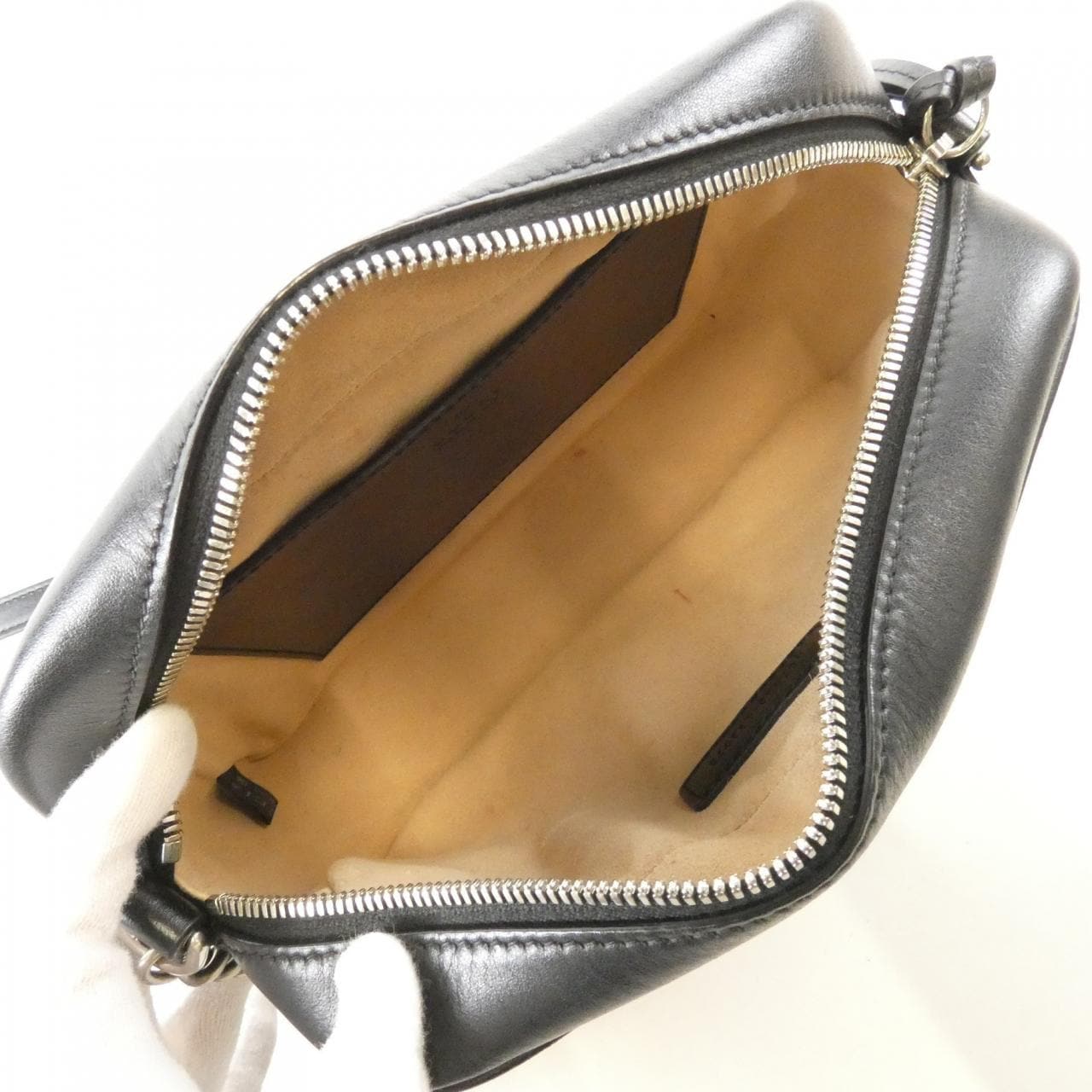 グッチ GG マーモント 447632 UM8BN ショルダーバッグ