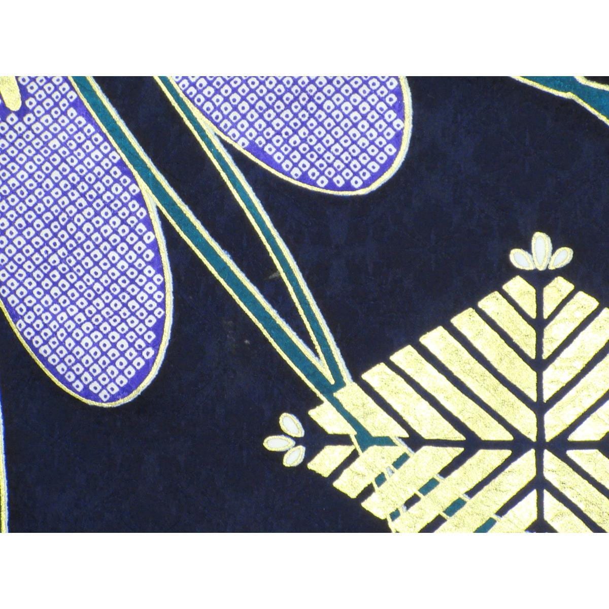 振袖　友禅金彩加工　刺繍入り