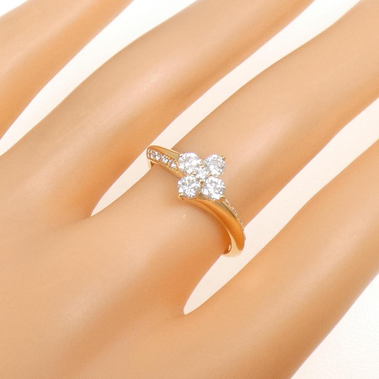 K18YG フラワー ダイヤモンド リング 0.65CT