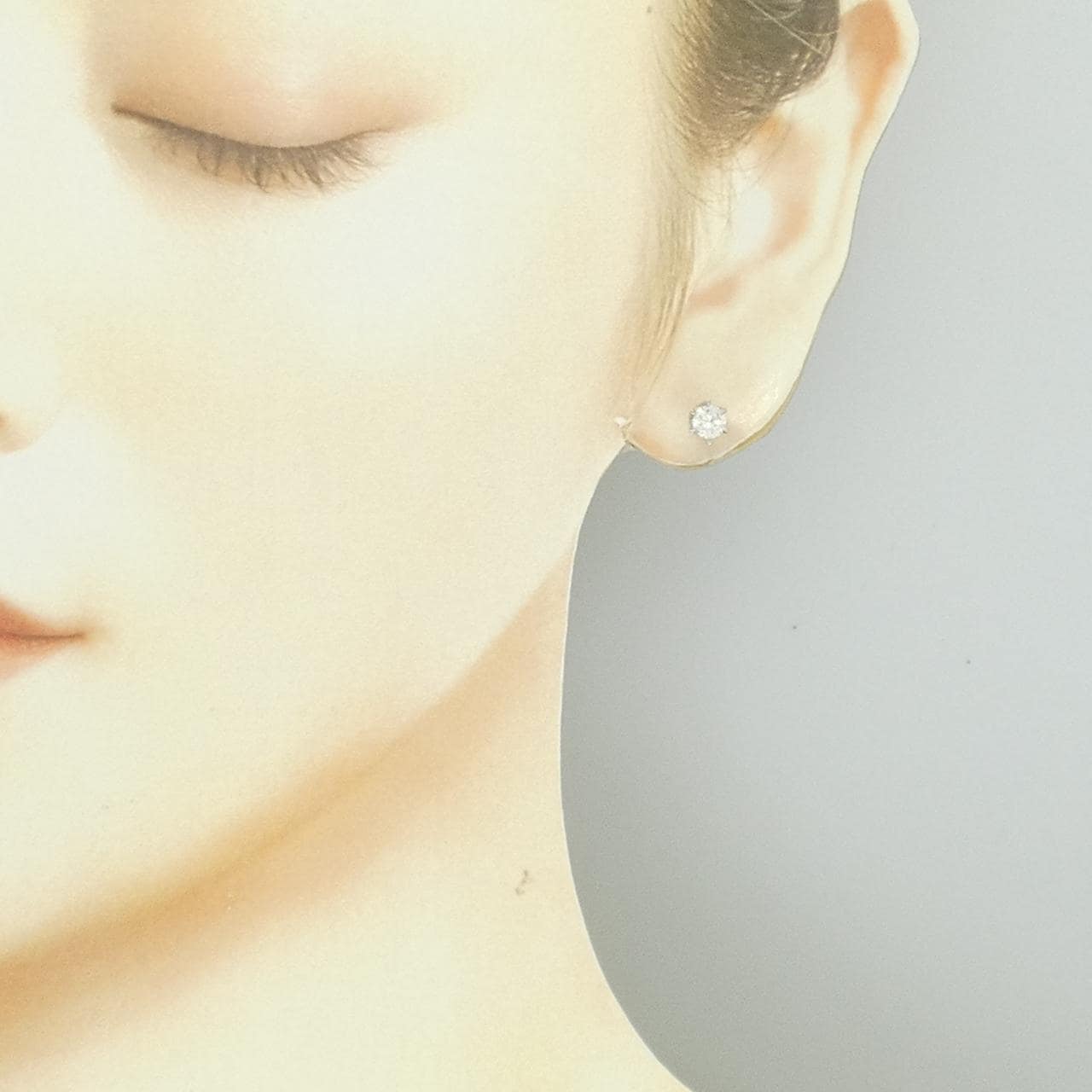 PT900 ソリティア ダイヤモンド ピアス 0.25CT 片耳