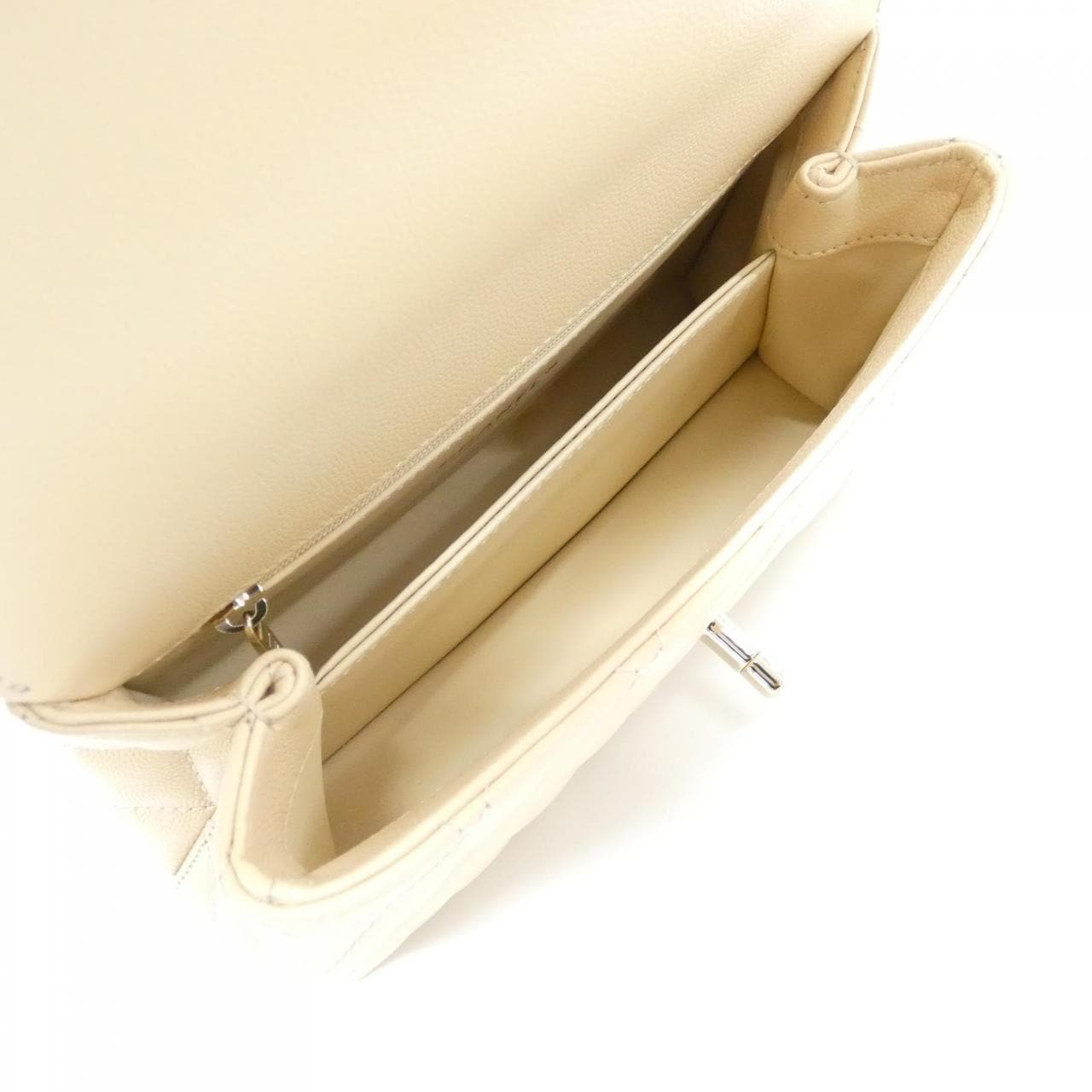 【未使用品】シャネル 92990 バッグ