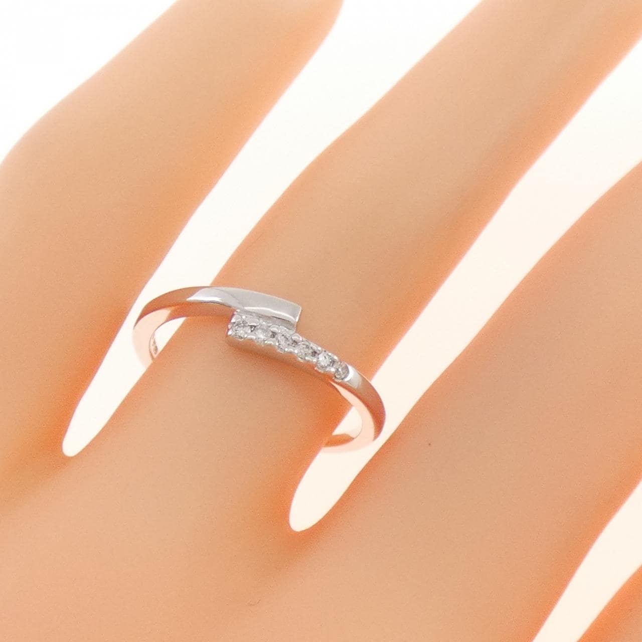 エテ ダイヤモンド リング 0.06CT