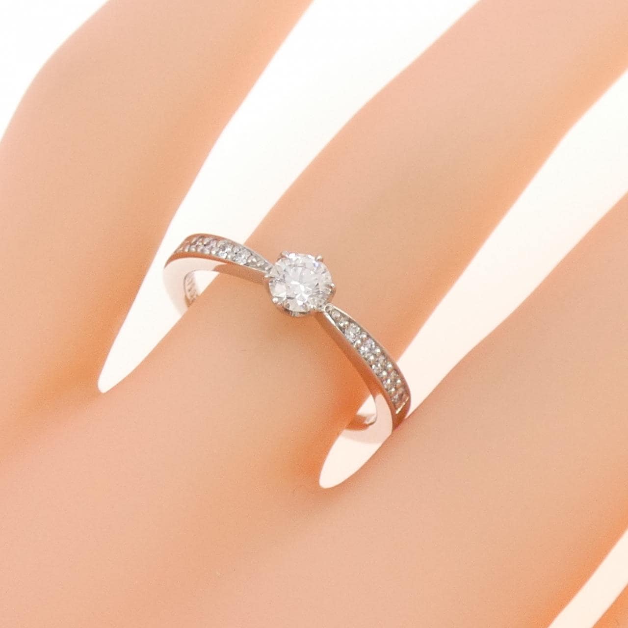 ラザール ダイヤモンド リング 0.25CT G VS1