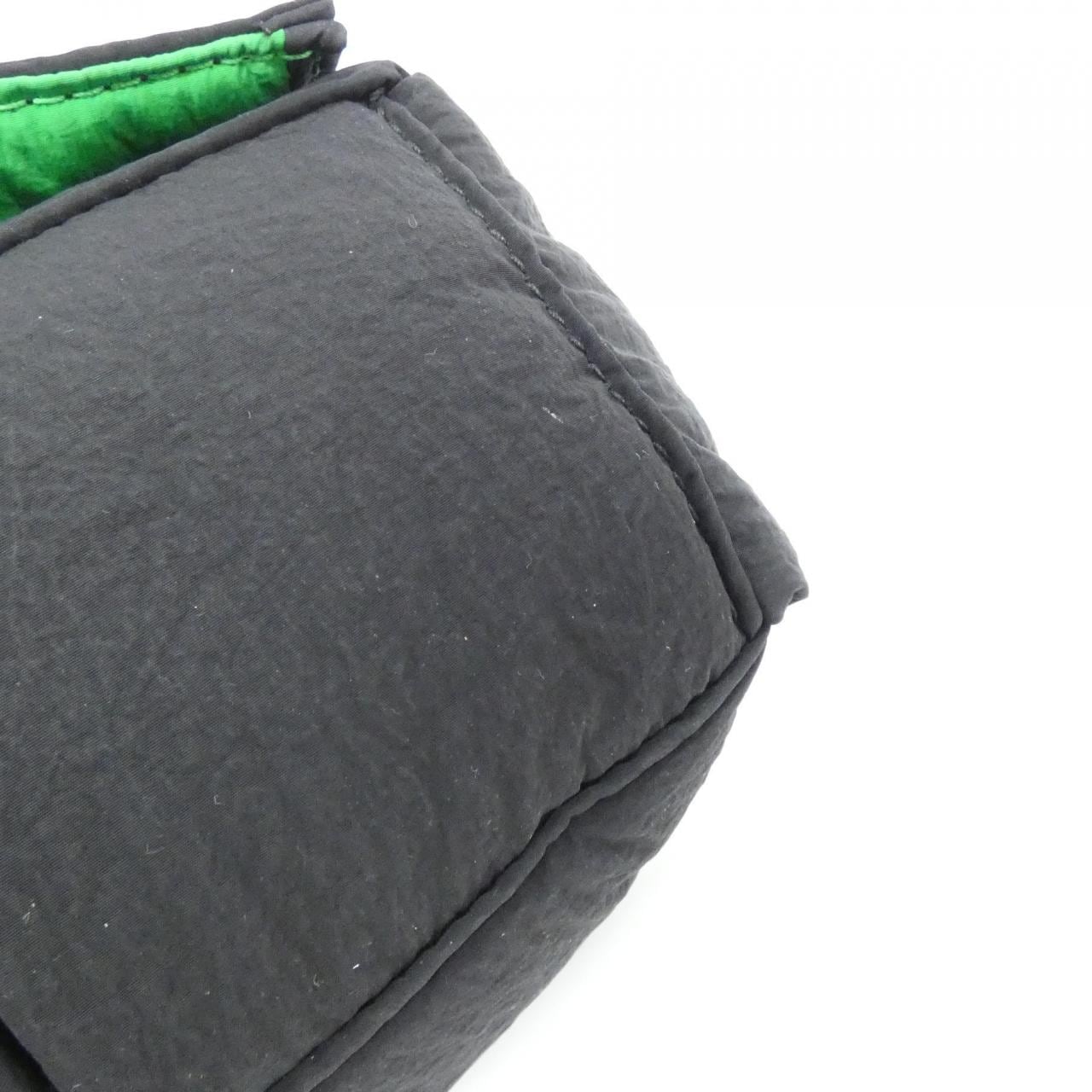 ボッテガヴェネタ 705579 V2B01 ショルダーバッグ