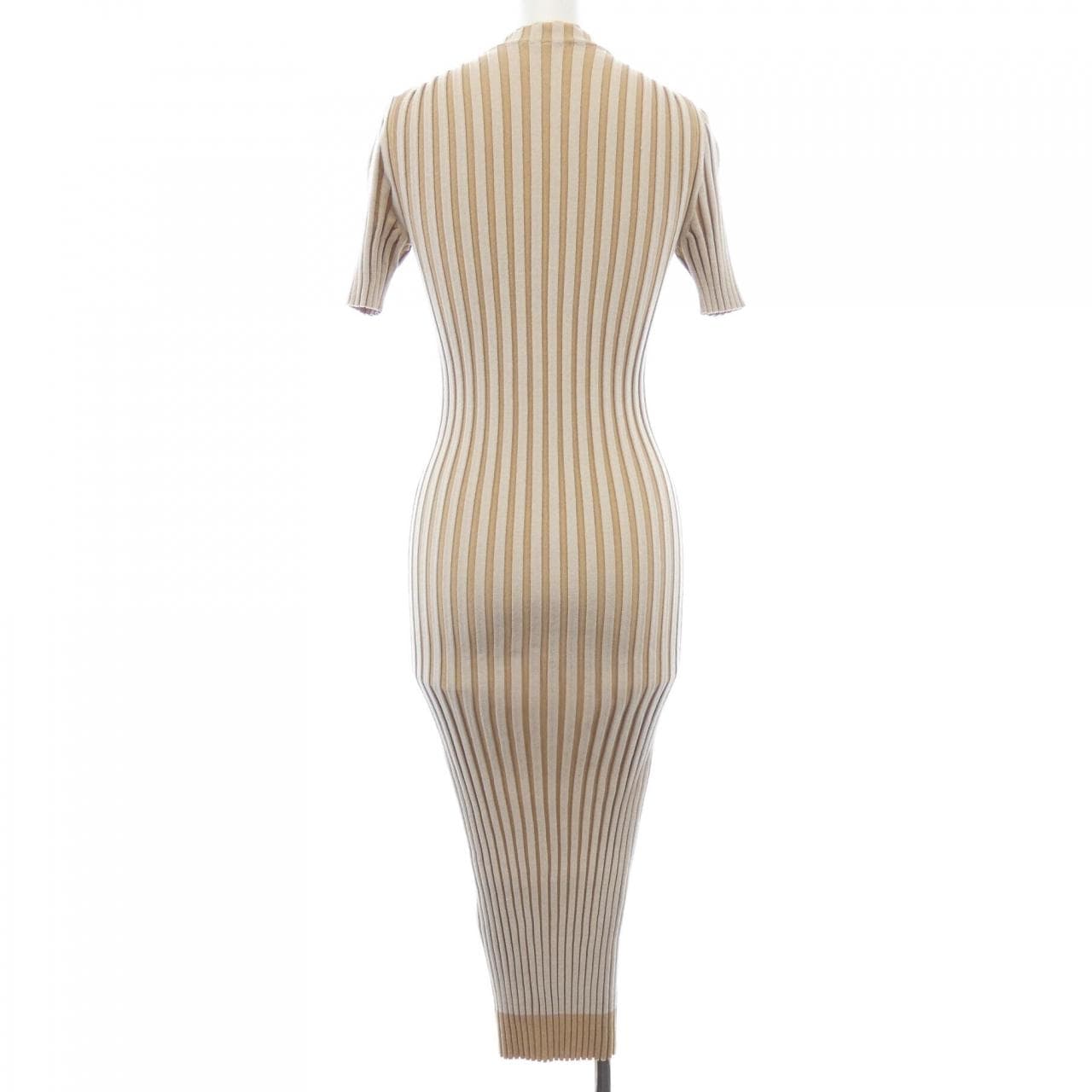 フェンディ FENDI F2DC76 ARV3 ワンピース