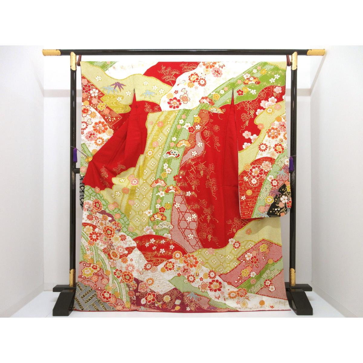 振袖　友禅金彩加工　刺繍入り絞り入り