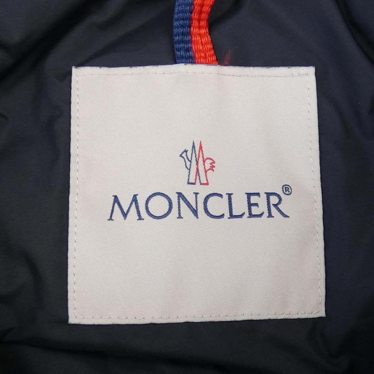 モンクレール MONCLER ダウンジャケット