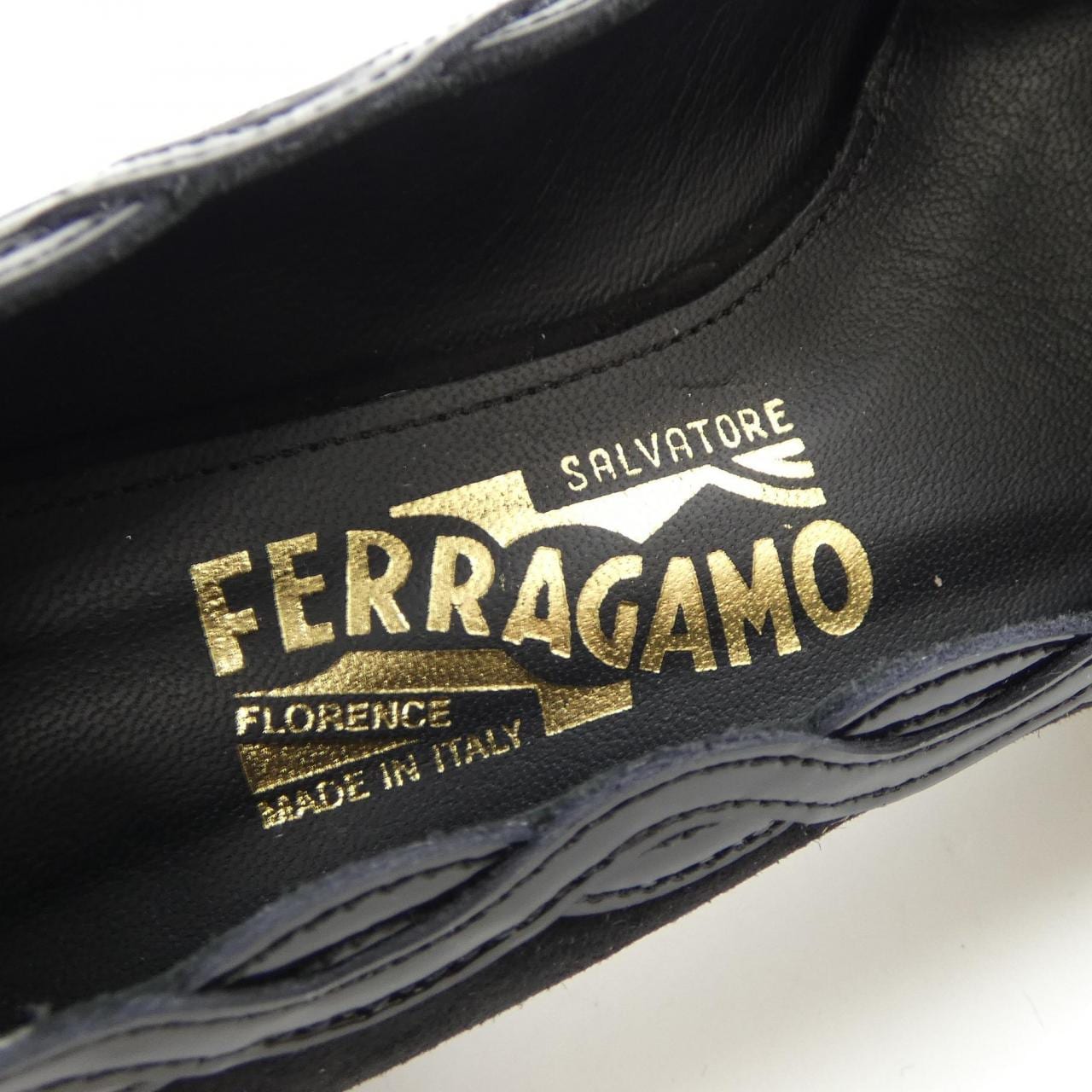 サルヴァトーレフェラガモ SALVATORE FERRAGAMO 19441 パンプス
