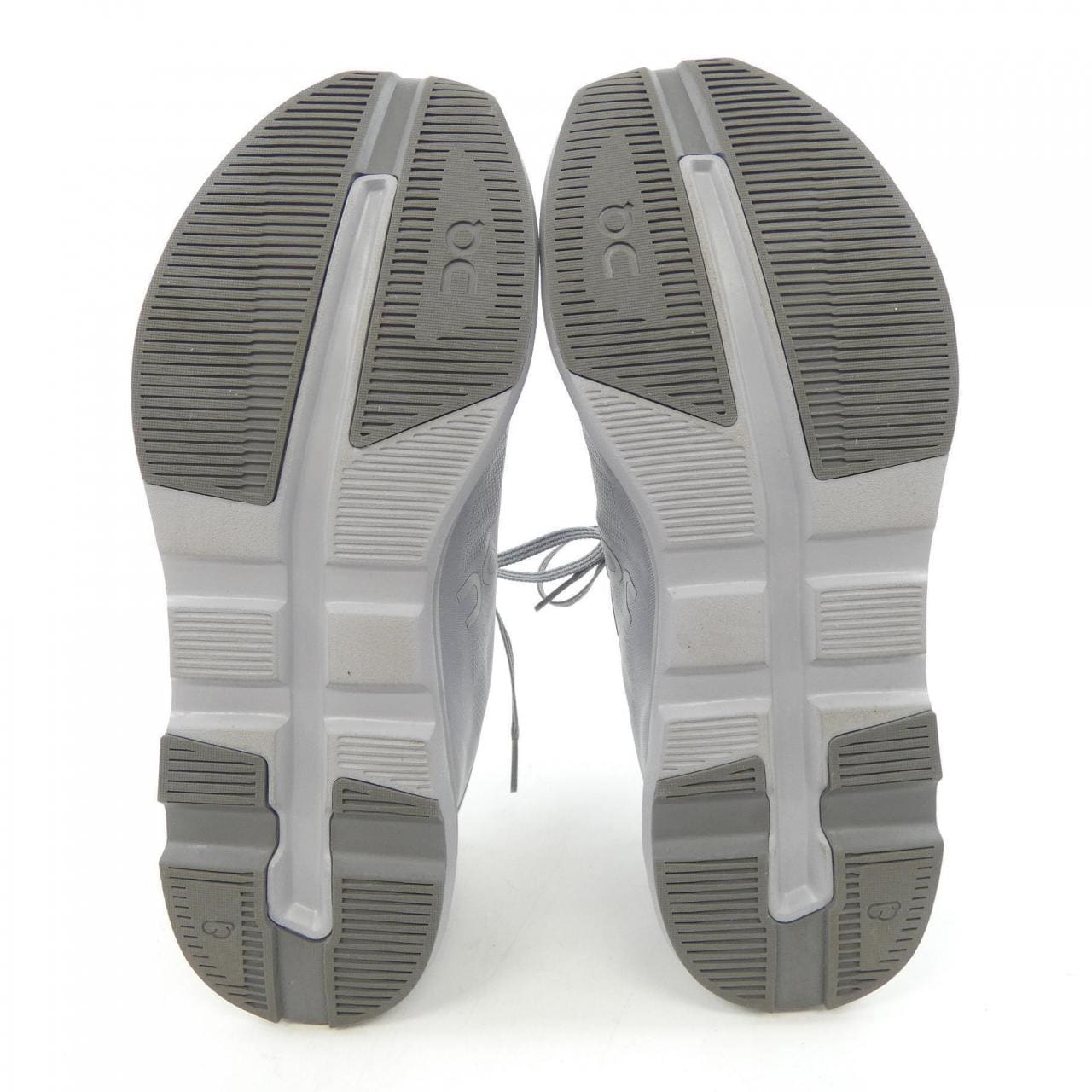 オン On スニーカー