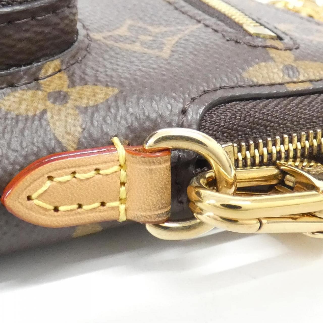 LOUIS VUITTON Monogram Utility Crossbody M80746 Shoulder Bag
