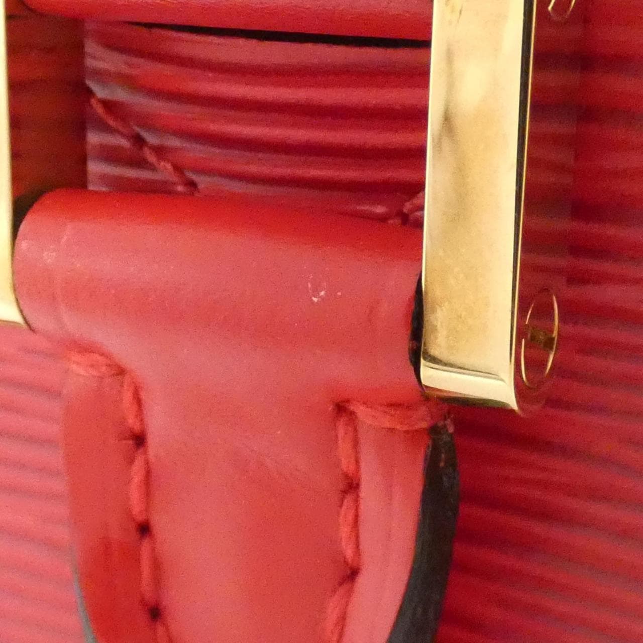 ルイヴィトン エピ ポンヌフ M52057 バッグ