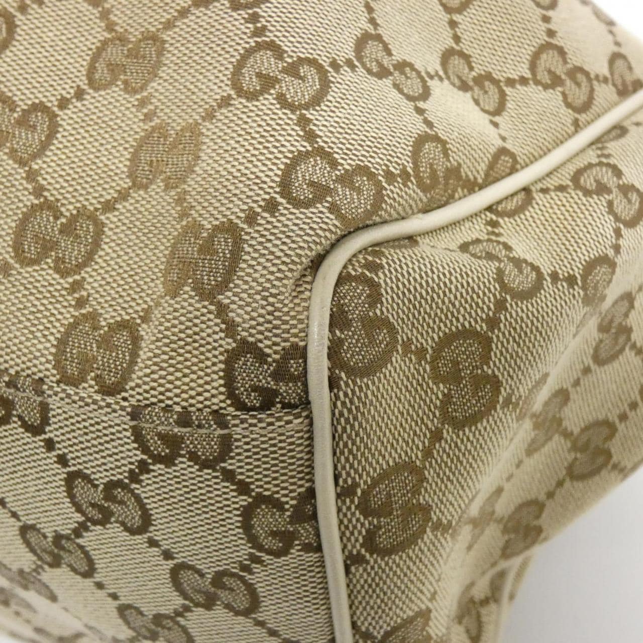 Gucci Sukey 211944 FAFXG Bag