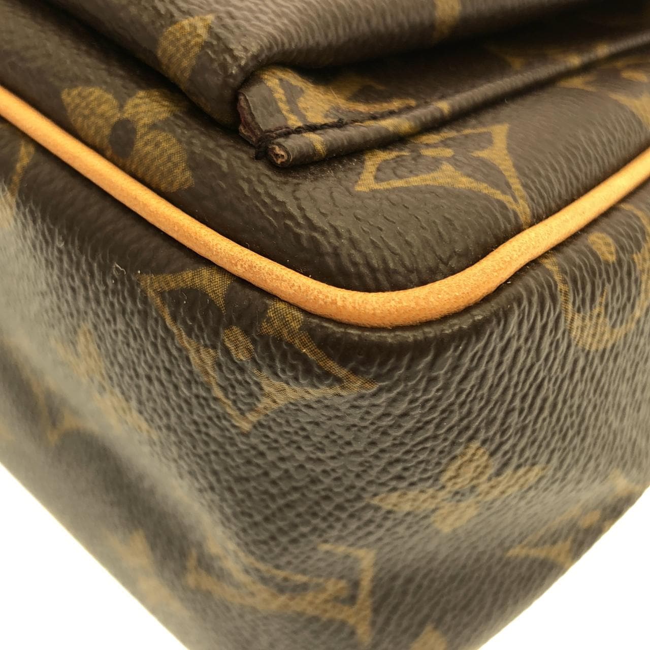 ルイヴィトン モノグラム ヴィバ シテ PM M51165 ショルダーバッグ