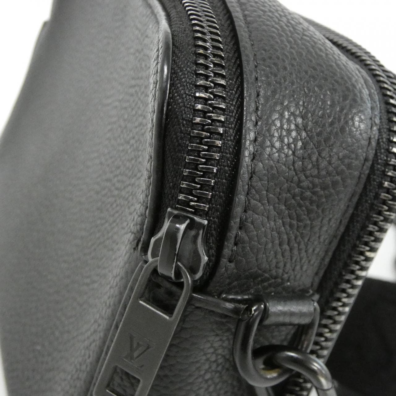 ルイヴィトン LVアエログラム アルファ ウエアラブル ウォレット M59161 ショルダーバッグ