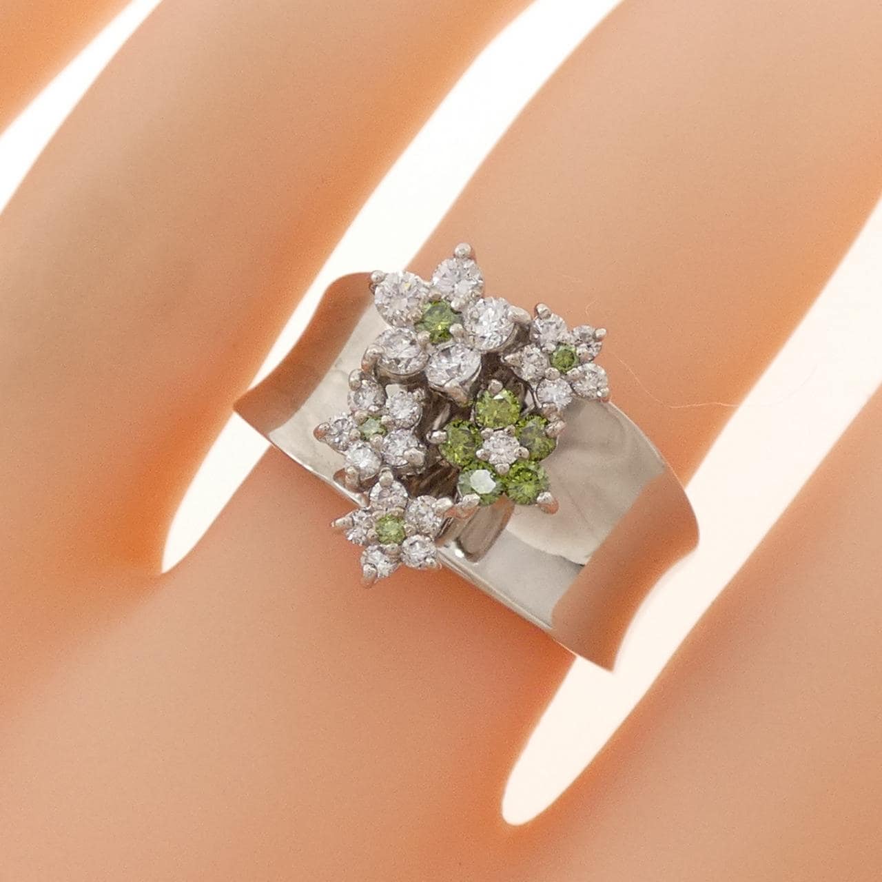 ポンテヴェキオ フラワー リング 0.17CT