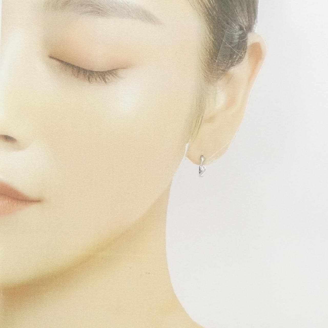 K18WG ダイヤモンド ピアス 0.10CT