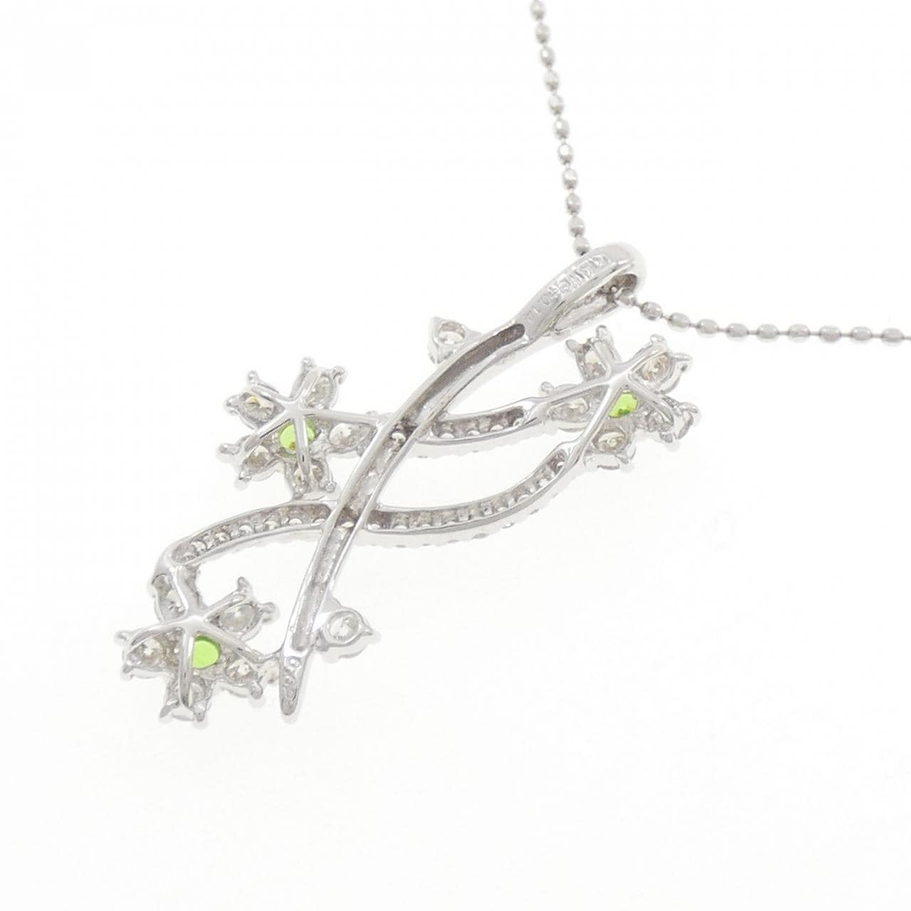 K14WG/K18WG フラワー デマントイドガーネット ネックレス 0.14CT
