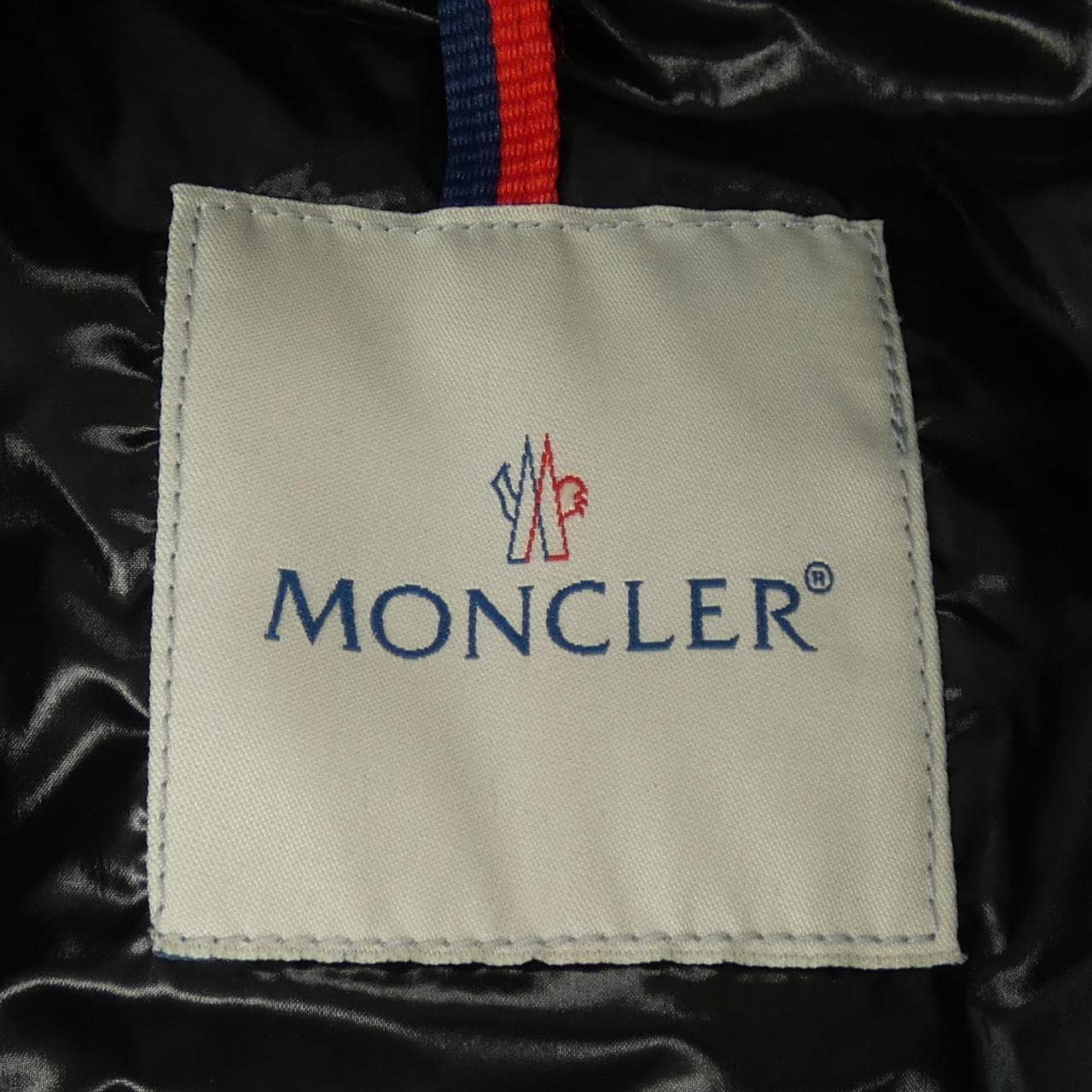 モンクレール MONCLER ダウンジャケット