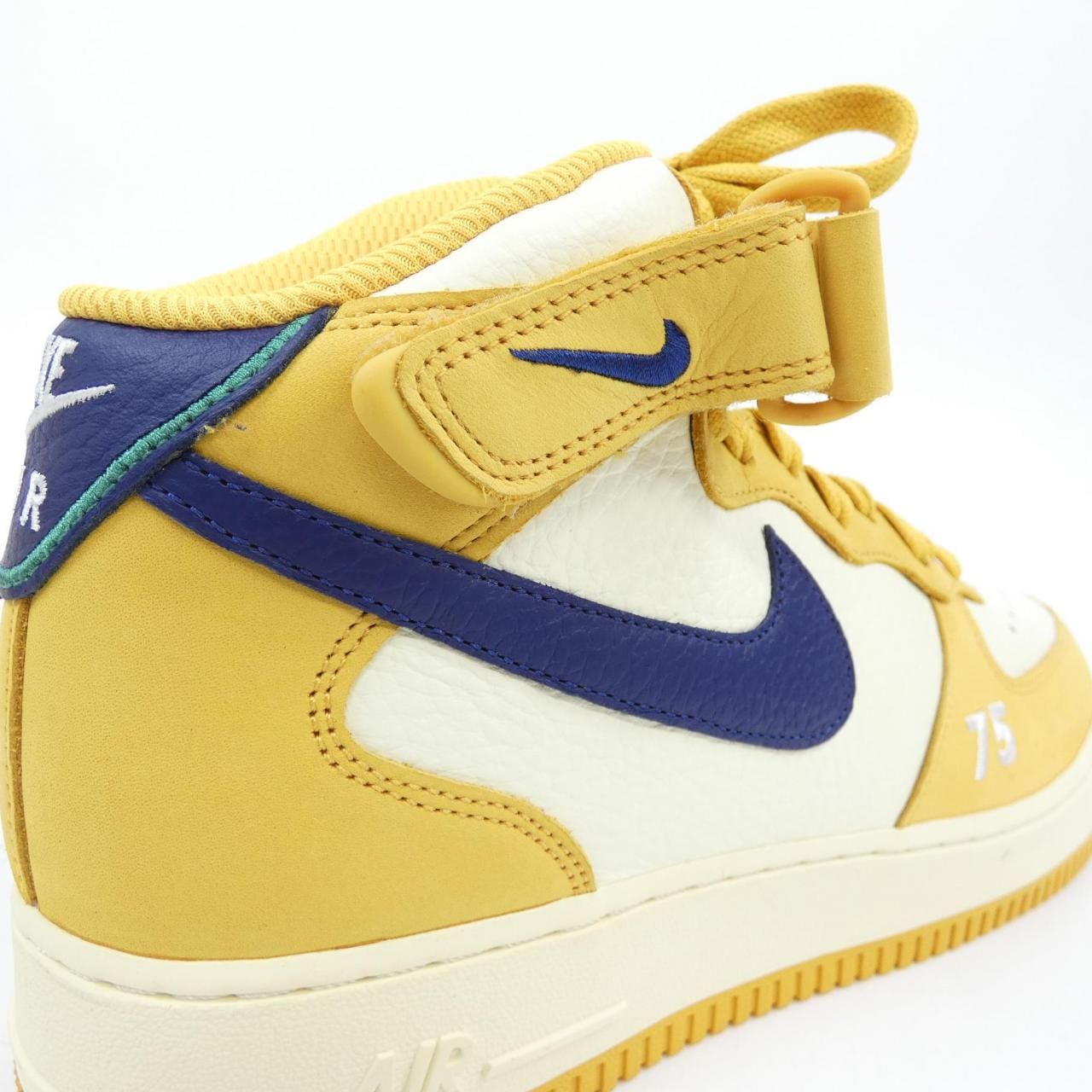 ナイキ NIKE スニーカー