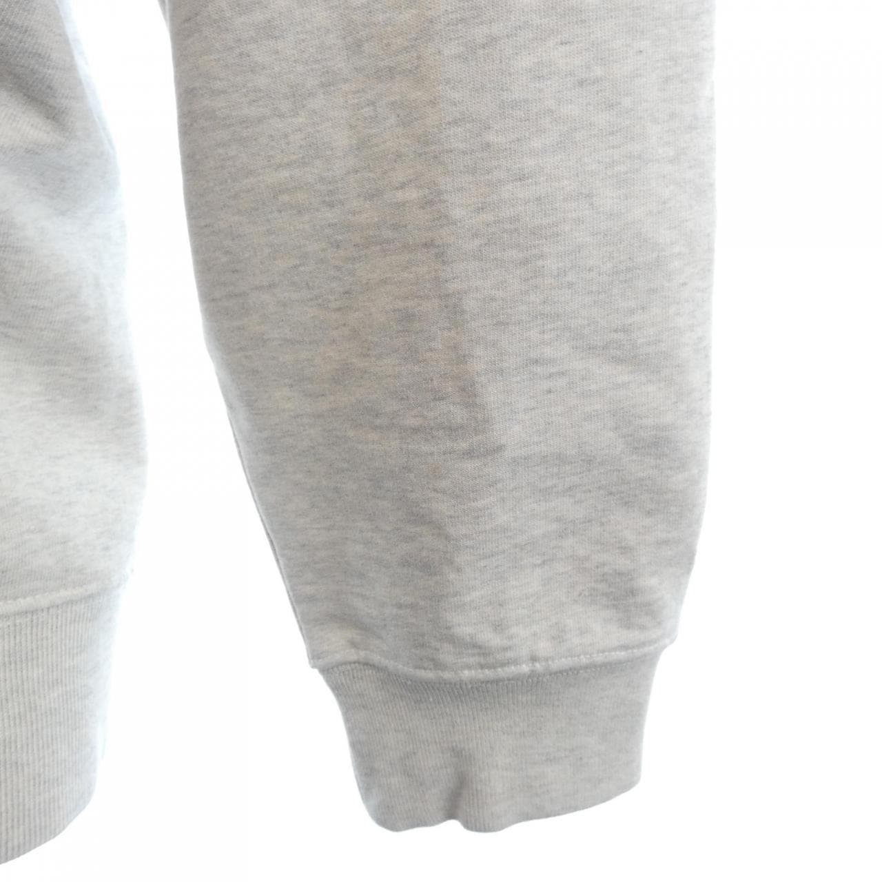 サタデイズ SATURDAYS パーカー