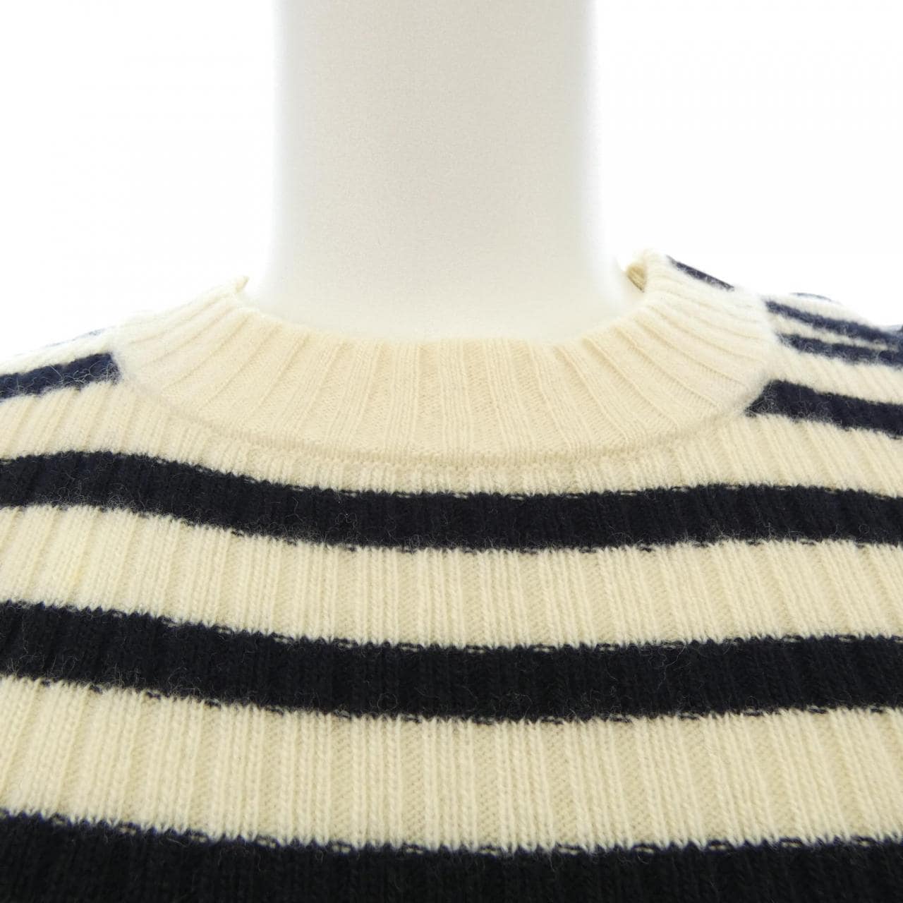 【ヴィンテージ】シャネル CHANEL P29256K00296 06A ニット