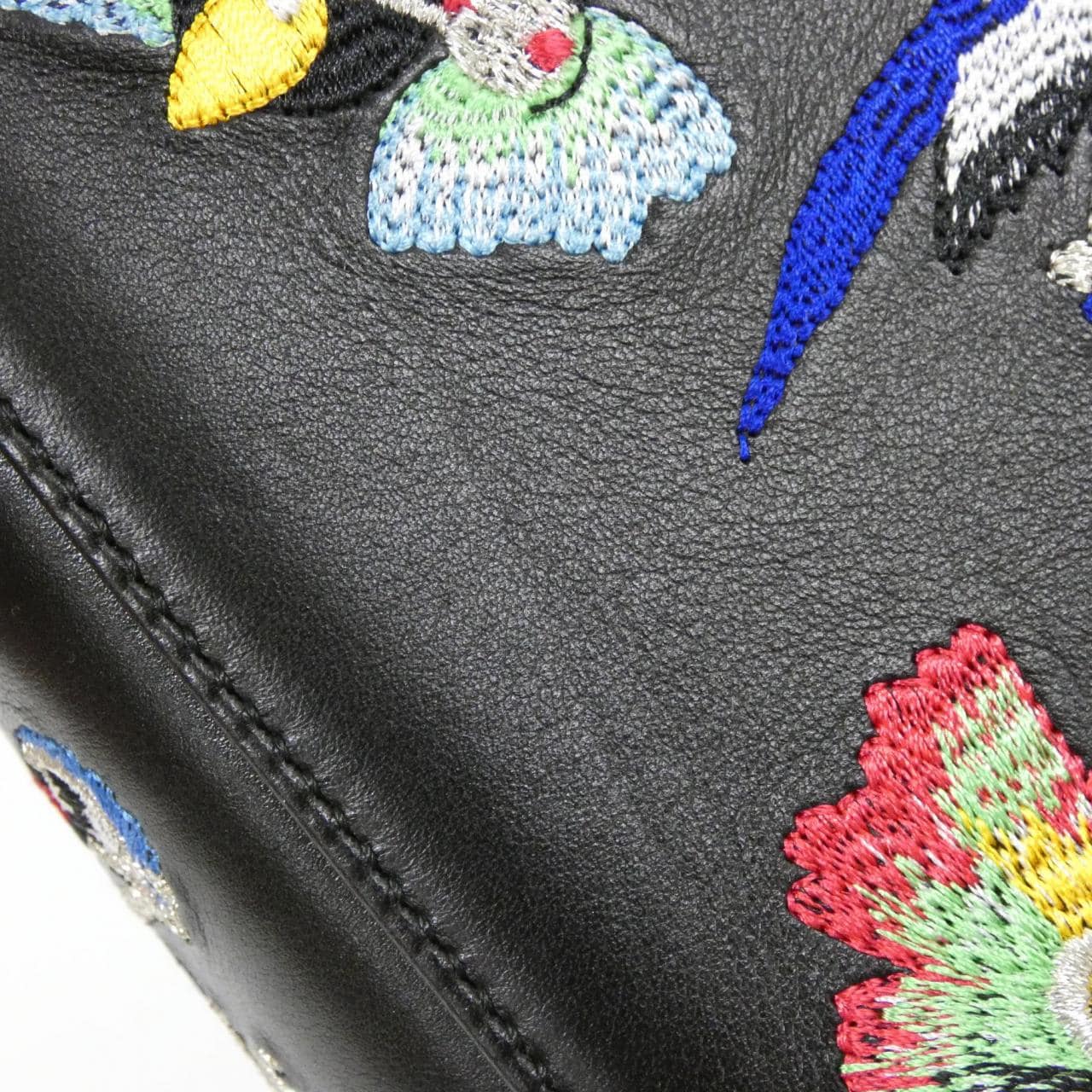 クリスチャンディオール レディ ディオール ミディアム M0550PJAB バッグ