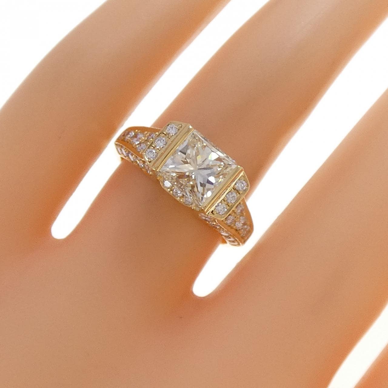 平和堂 ダイヤモンド リング 1.520CT