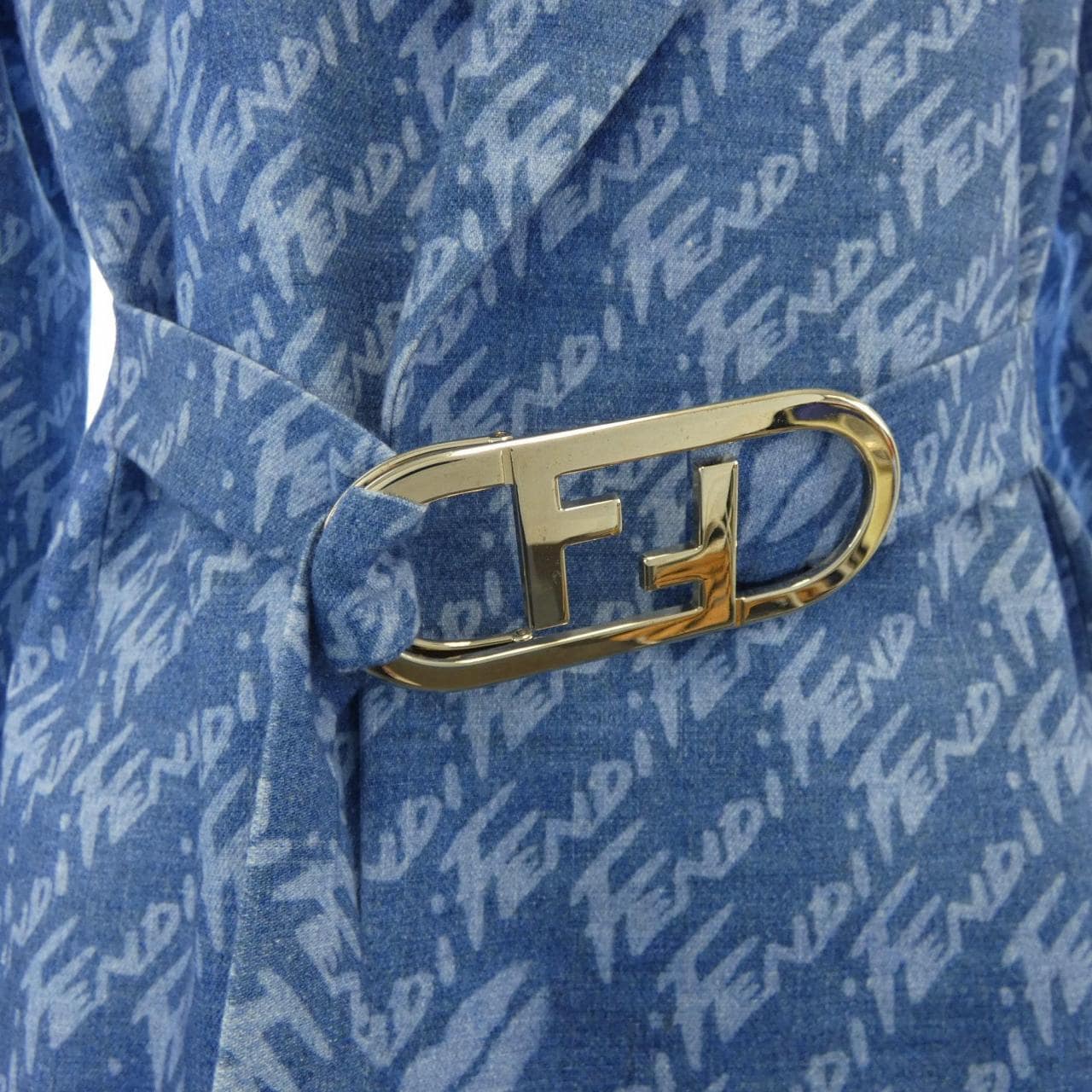 フェンディ FENDI FLF672 AJK2 ジャケット