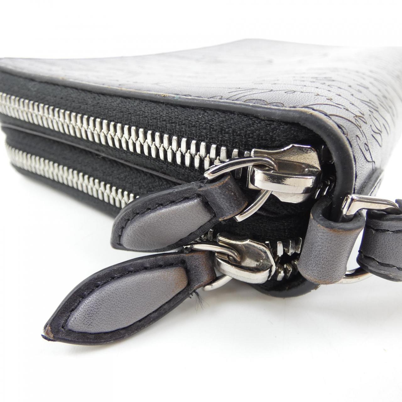 ベルルッティ Berluti タリスクリットレザーロングジップ WALLET