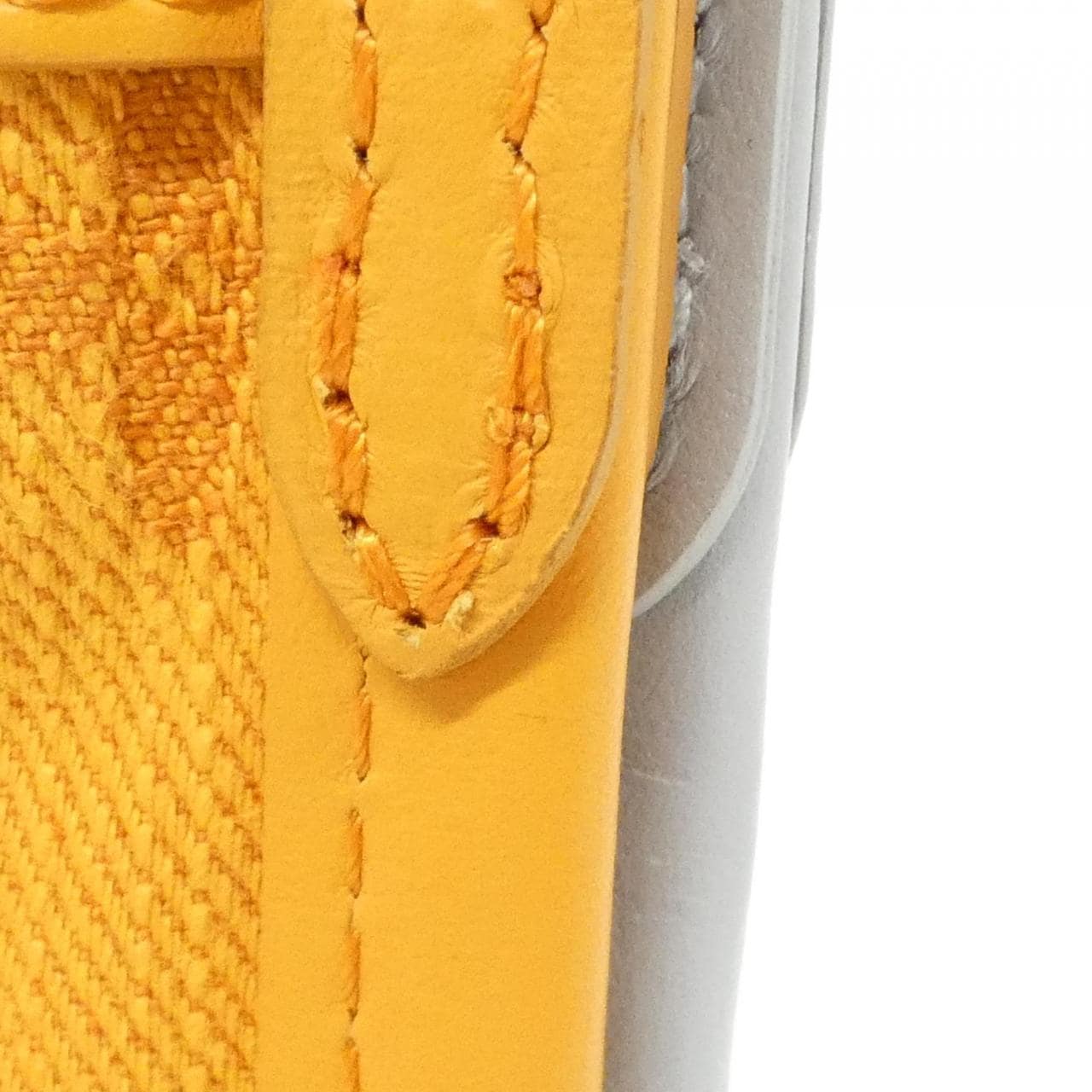 ルイヴィトン ホワイト モノグラム ロゴ フラット メッセンジャー M44640 ショルダーバッグ