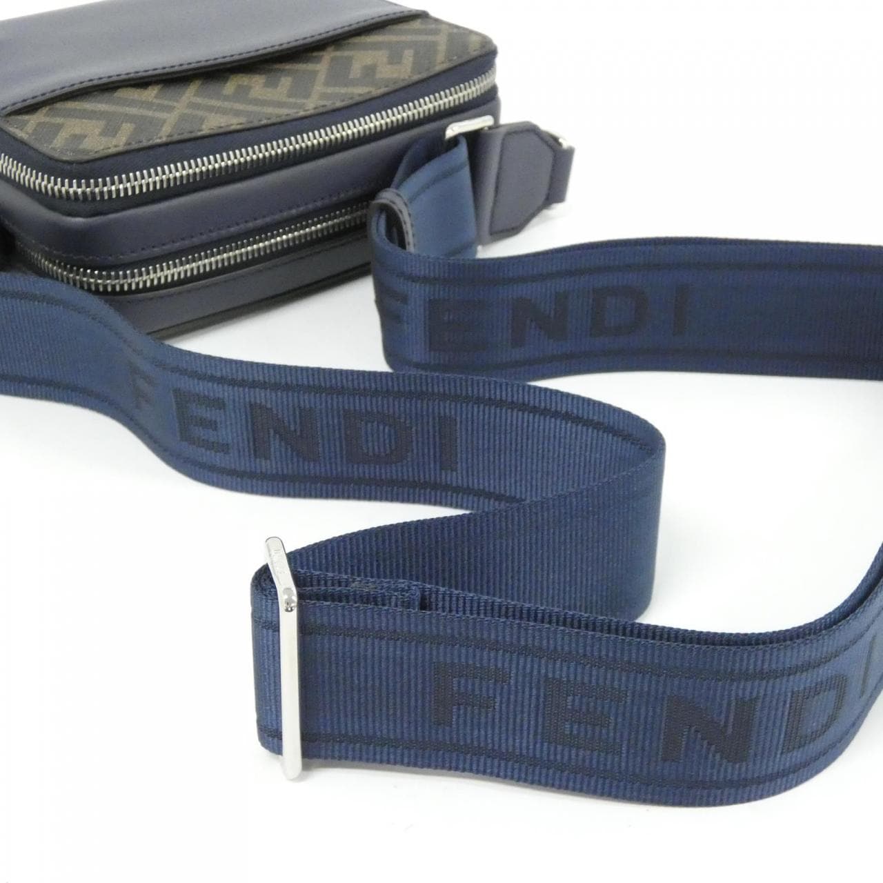 フェンディ スクエア FF 7M0357 AFF2 ショルダーバッグ