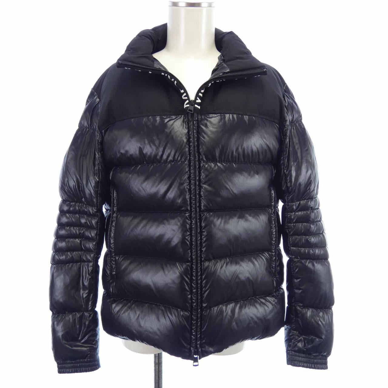 モンクレール MONCLER ダウンジャケット