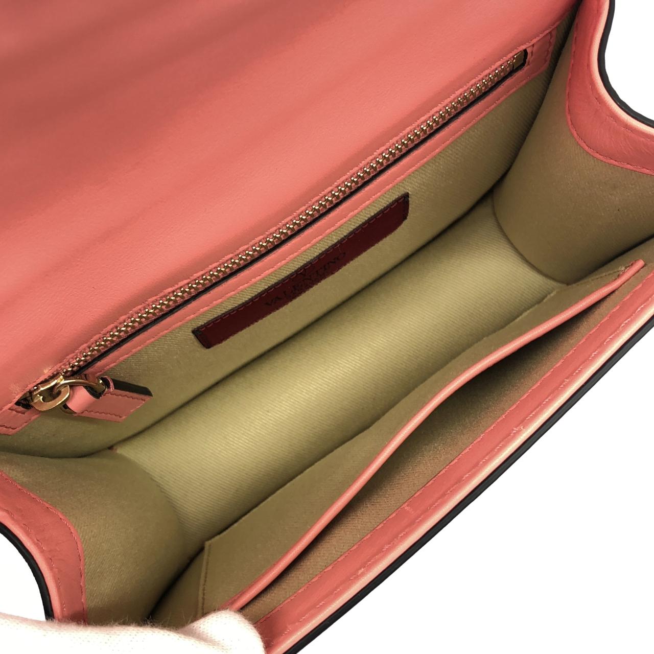 ヴァレンティノガラヴァーニ バッグ