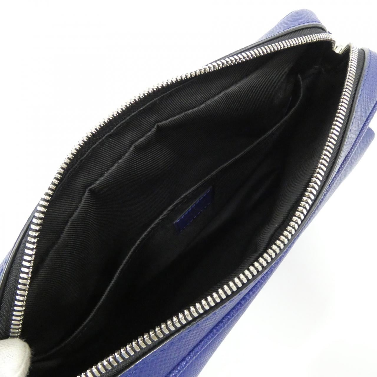 ルイヴィトン タイガ ラマ アウトドア メッセンジャー PM M30242 ショルダーバッグ