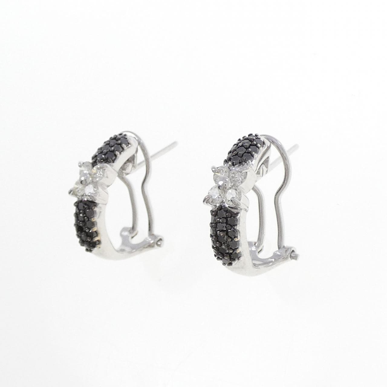 K18WG/K18BG Diamond Earrings/Piercings 0.70CT