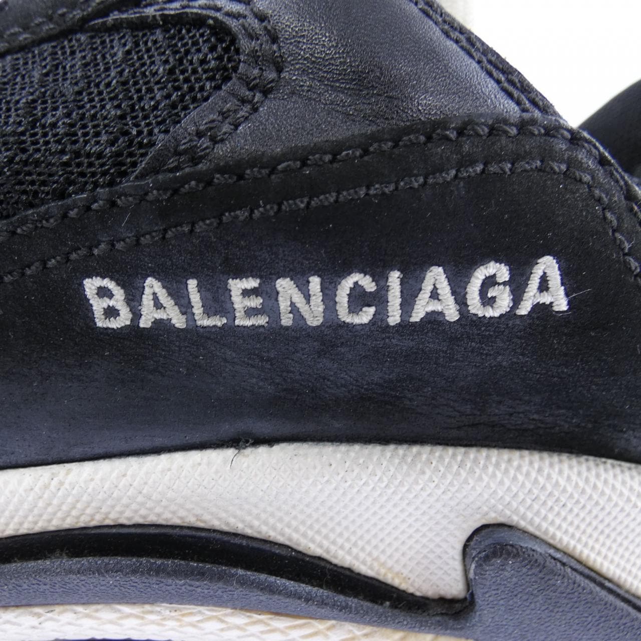 バレンシアガ BALENCIAGA TRIPLE S 533882 スニーカー