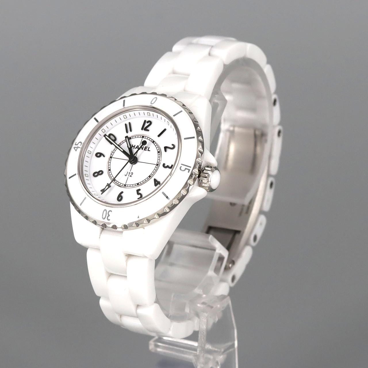 シャネル J12 33mmセラミック H5698 セラミック クォーツ