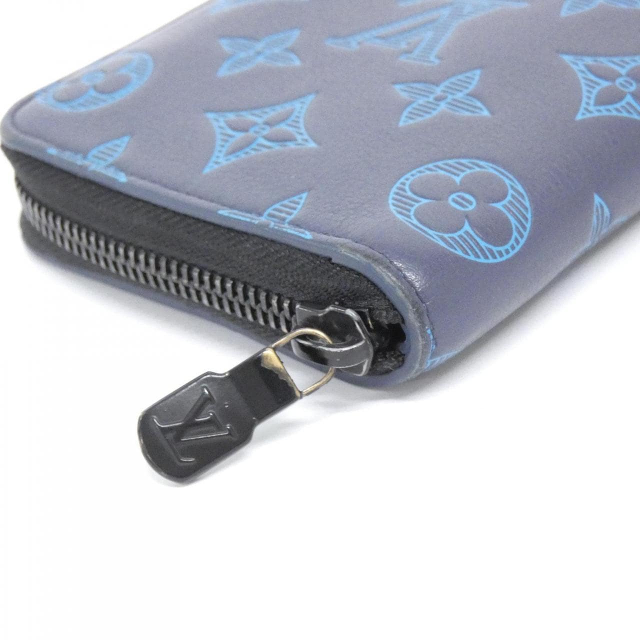 ルイヴィトン モノグラム シャドウ ジッピー ウォレット ヴェルティカル M82322 財布