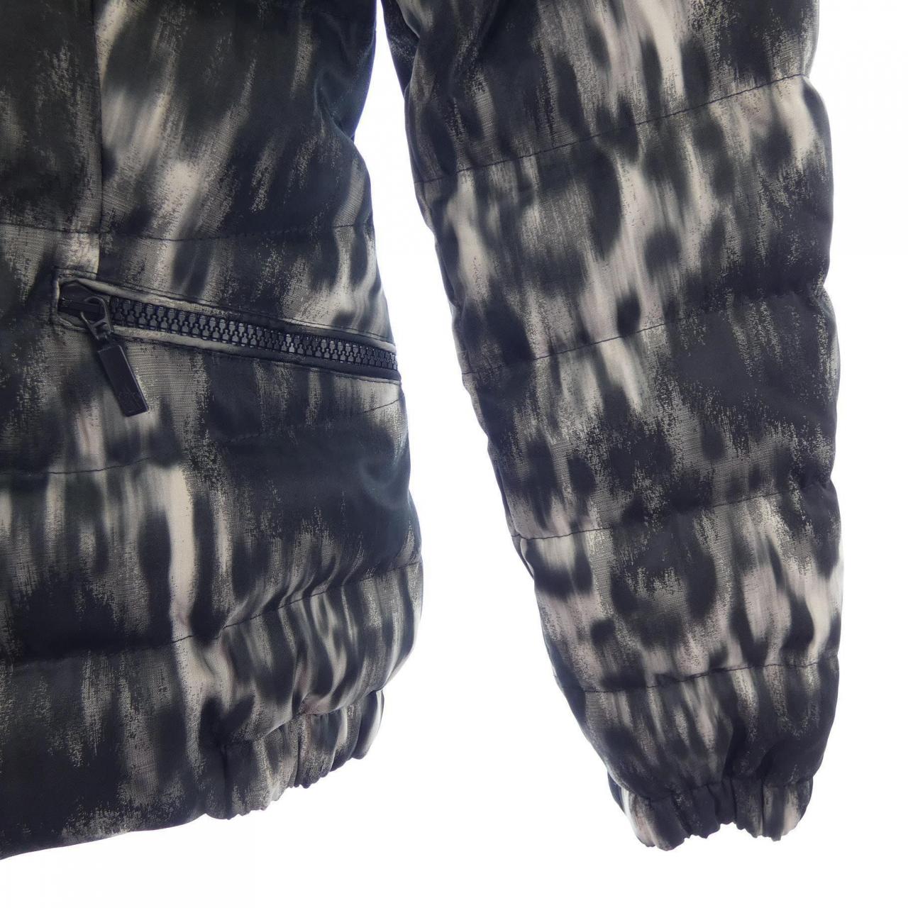 モンクレール MONCLER ダウンジャケット