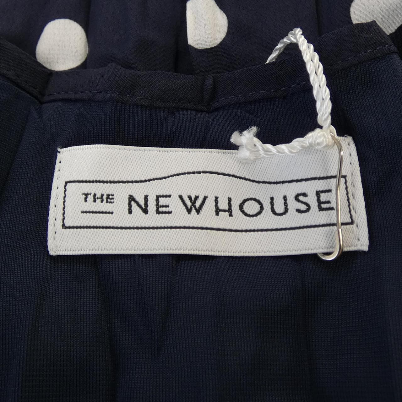 ザニューハウス THE NEWHOUSE トップス