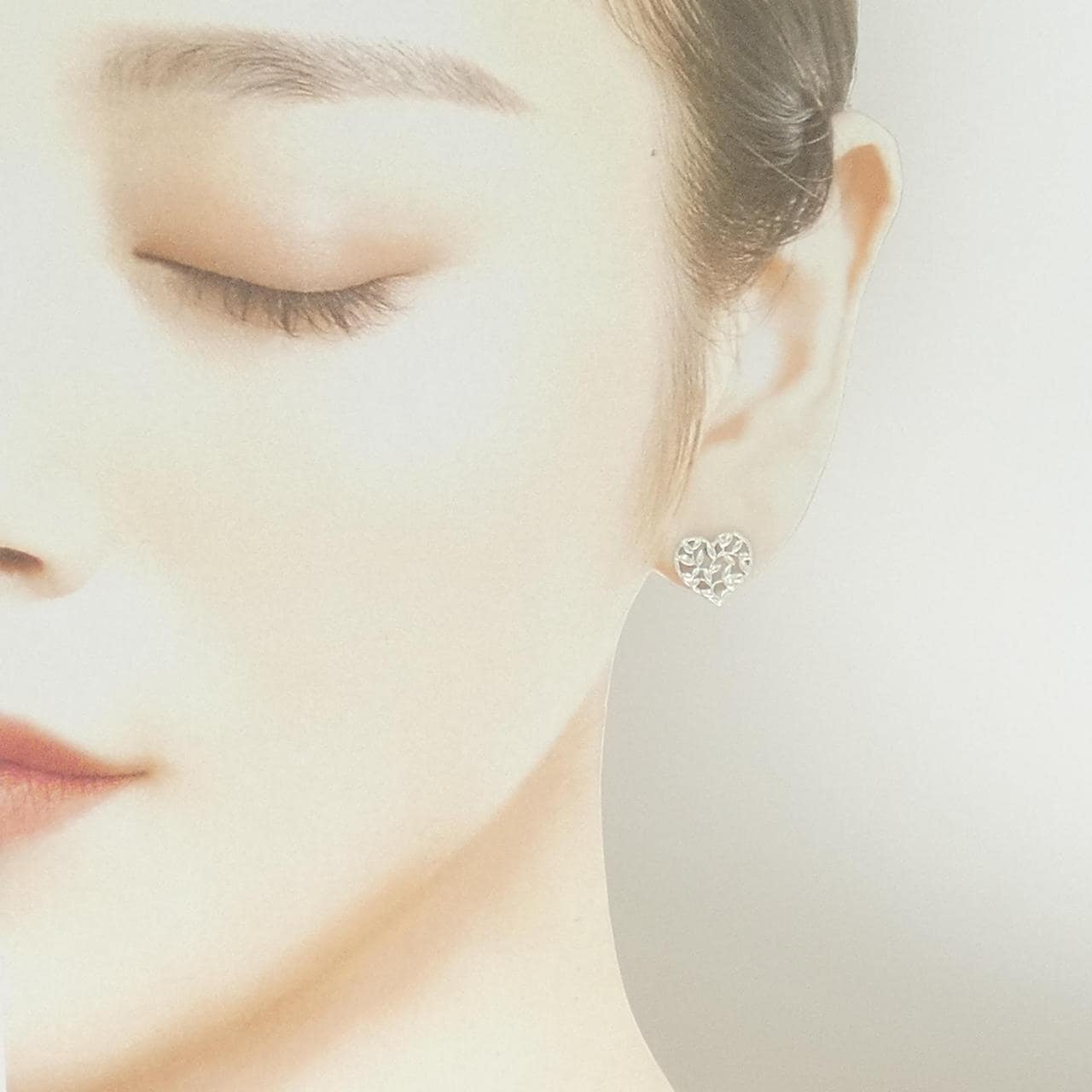 ティファニー オリーブリーフ ハート ピアス